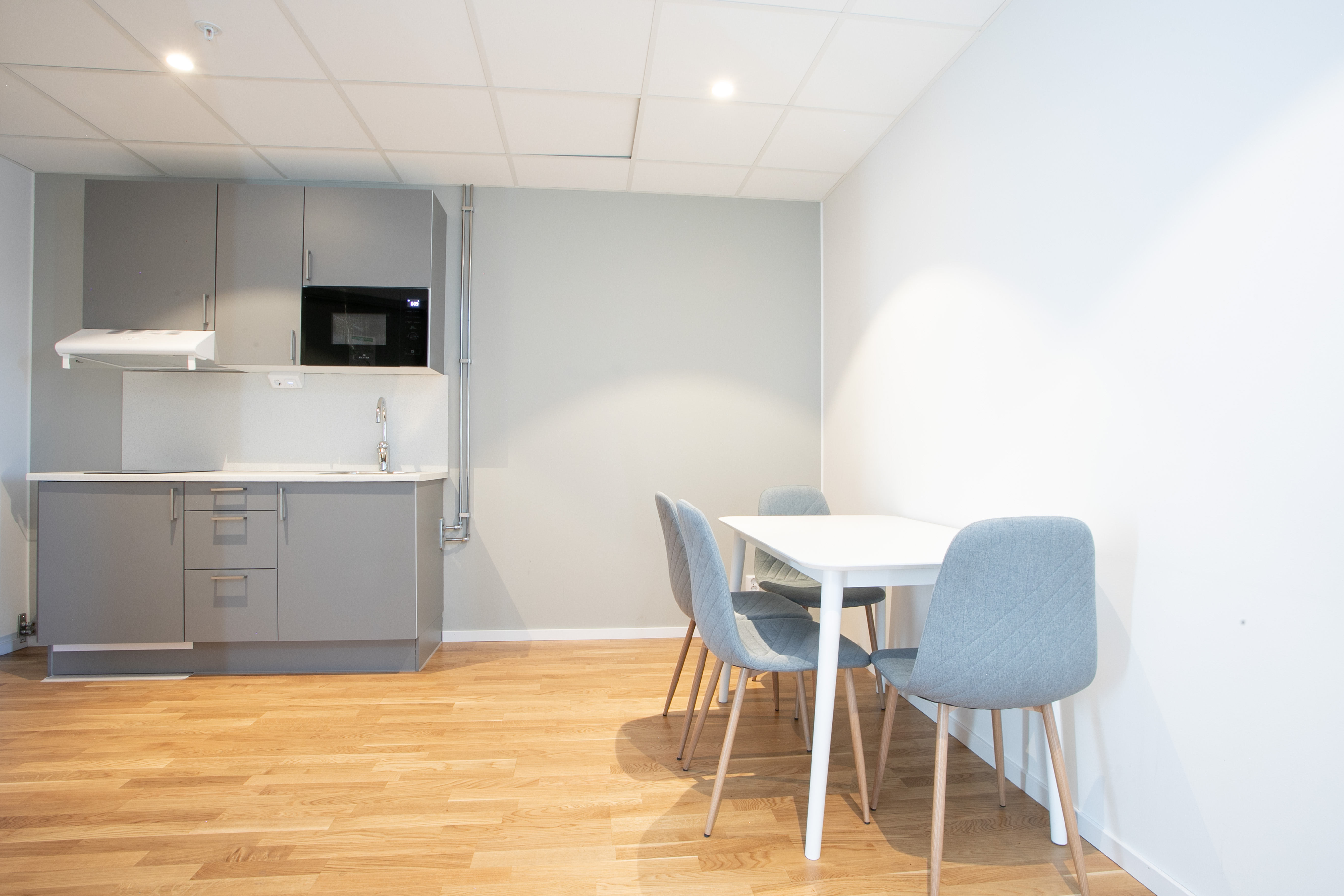 Delux one-bedroom Apartdirect Arlandastad.jpg